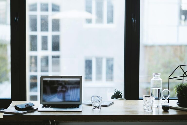 Organiser un espace de travail à la maison confortable et productif